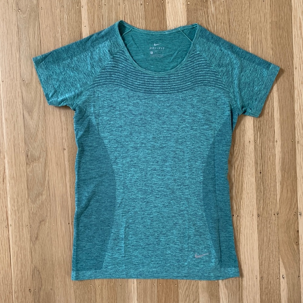 Nike DRI-FIT Shirt